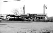 Skip's Fiesta Drive-In was the Chicago version of the American Grafitti drive-in burger joint. (Photo courtesy of Jerry Kasper)